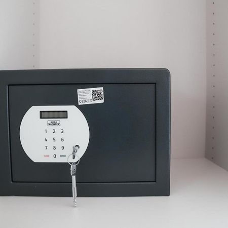 Core Luxembourg City Royal-Studio & Parking Bagian luar foto