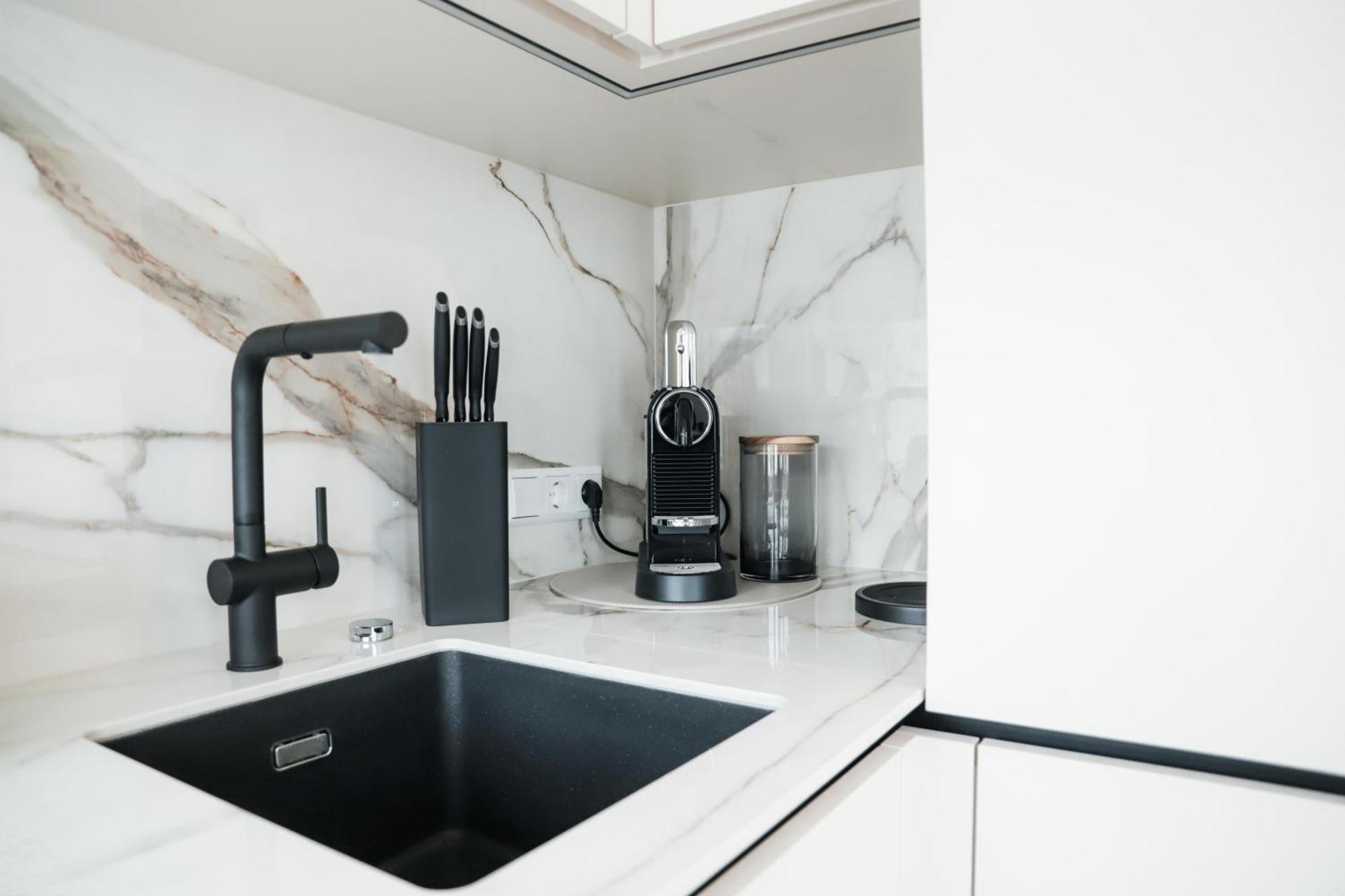 Core Luxembourg City Royal-Studio & Parking Bagian luar foto
