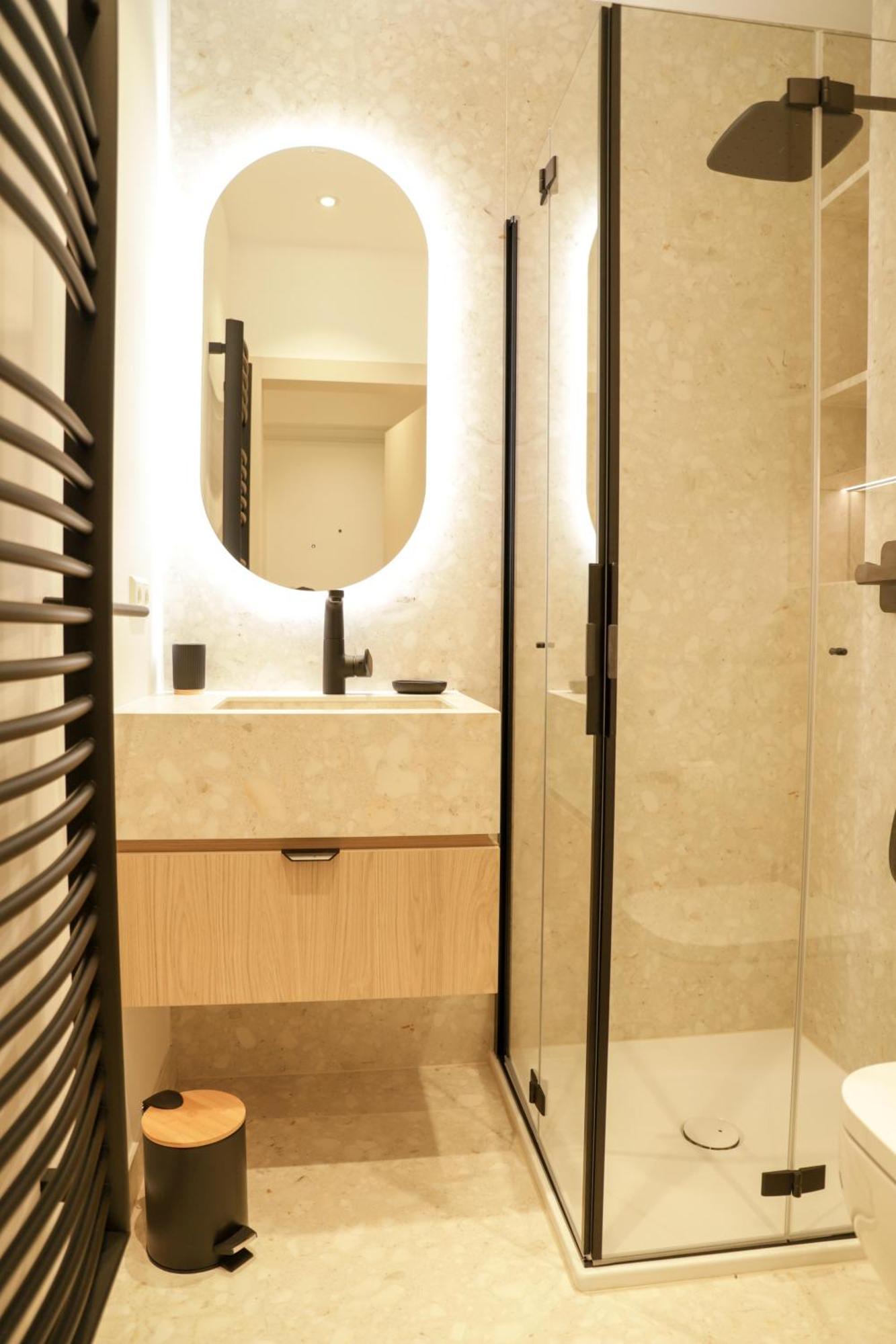 Core Luxembourg City Royal-Studio & Parking Bagian luar foto